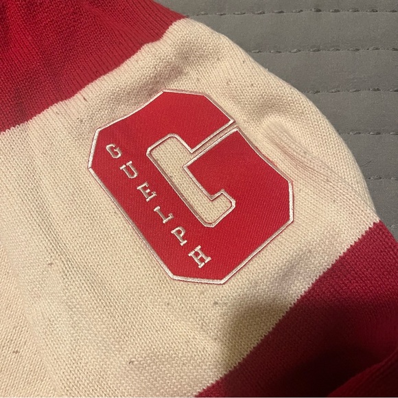 University of Guelph Knit Sweater - S Red - Picture 2 of 3